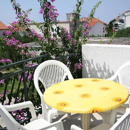 In With Sea View, Balcony, Air Conditioning, Wifi 612-4 *