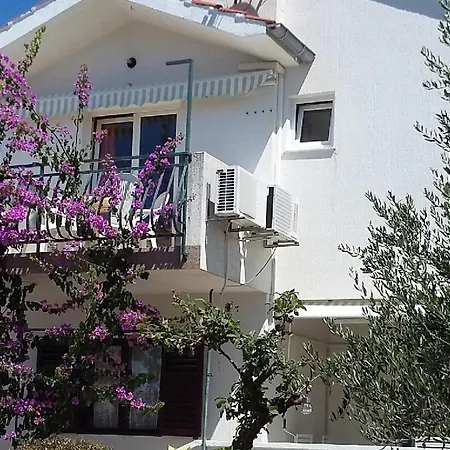 Apartment In With Sea View, Balcony, Air Conditioning, Wifi 612-4